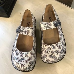 Algeria Comfort Shoes